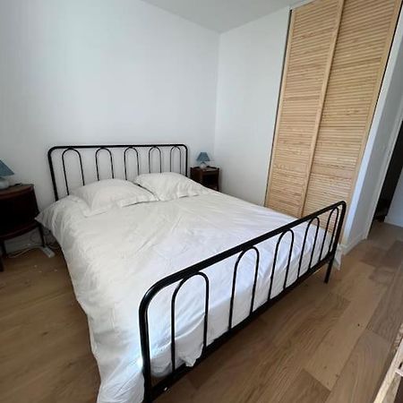 Superbe Appartement Bord De Mer Сен-Мандрие-сюр-Мер Экстерьер фото