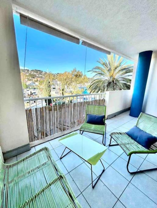Superbe Appartement Bord De Mer Сен-Мандрие-сюр-Мер Экстерьер фото